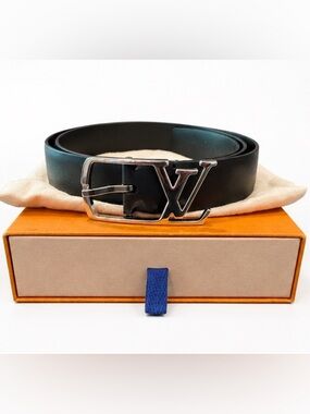 Louis Vuitton LV Initials Black Leather Belt w/ Silver Buckle |  Box & Dust Bag